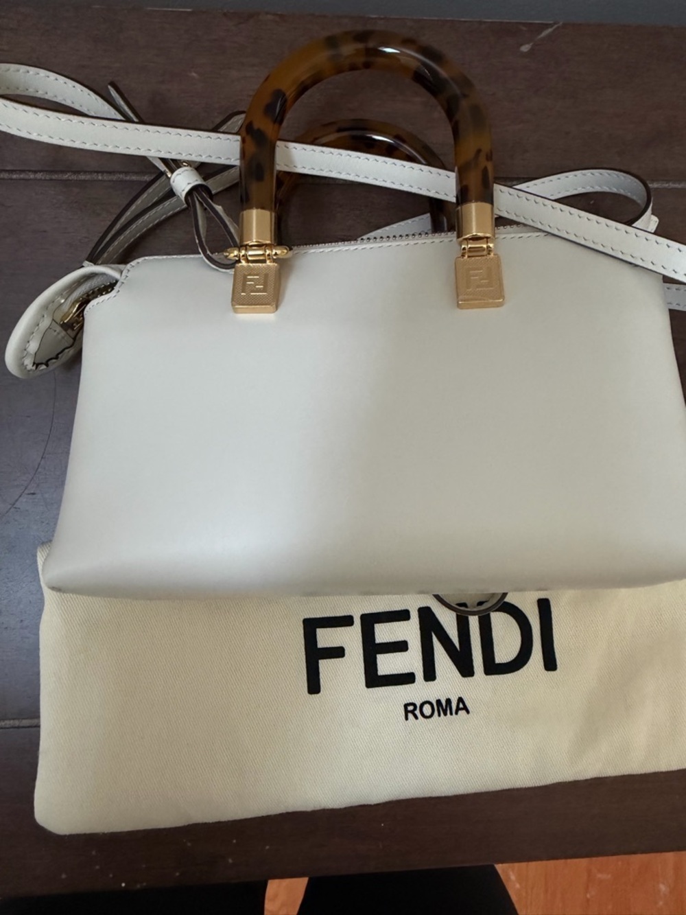 Fendi mini by the way with Tortoiseshell Handles - 100% authentic! - Picture 5 of 15